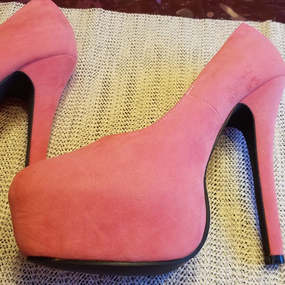 Pink platform heels - Picture 2 of 7